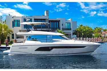 53' Prestige 2021 Yacht For Sale